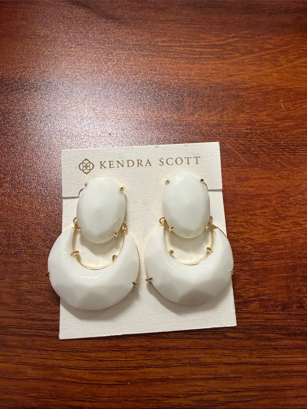 Rare Retired Kendra Scott Gold Ivory White Resin Statement Drop Earrings